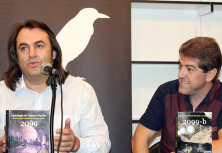 Presentación de 2099 y 2099-b en Getafe Negro, Miguel Angel de Rus y Jrubén Serrano