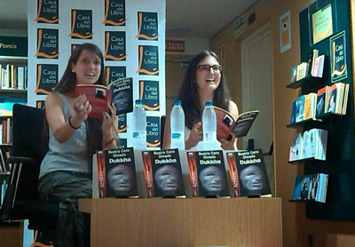 Beatriz Cano y Almudena Estradé en un momento de la lectura